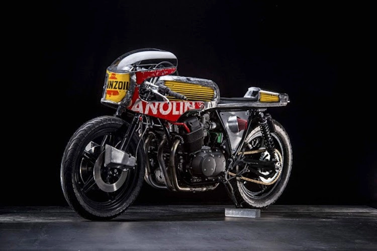 Hình ảnh honda cb750 độ kịch độc từ những phụ tùng phế liệu
