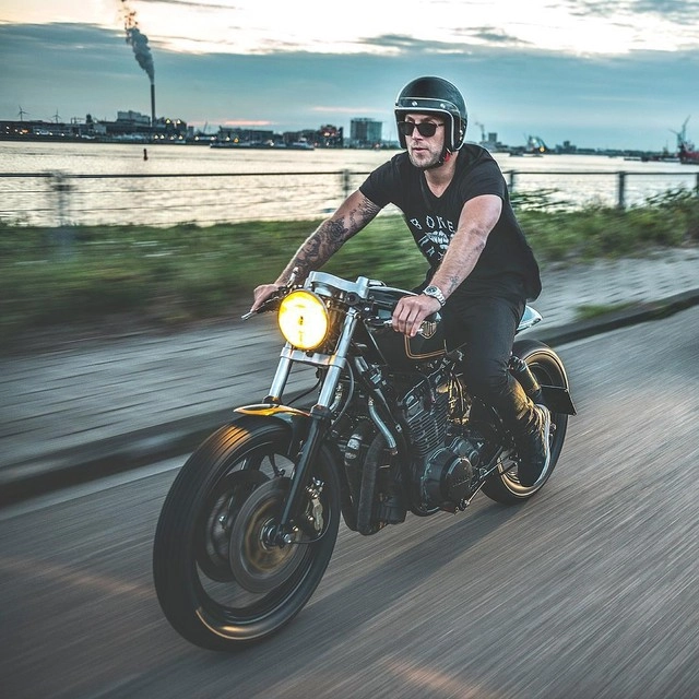 Mô tô và biker trong bộ ảnh chất lừ đầy phong cách trên instagram