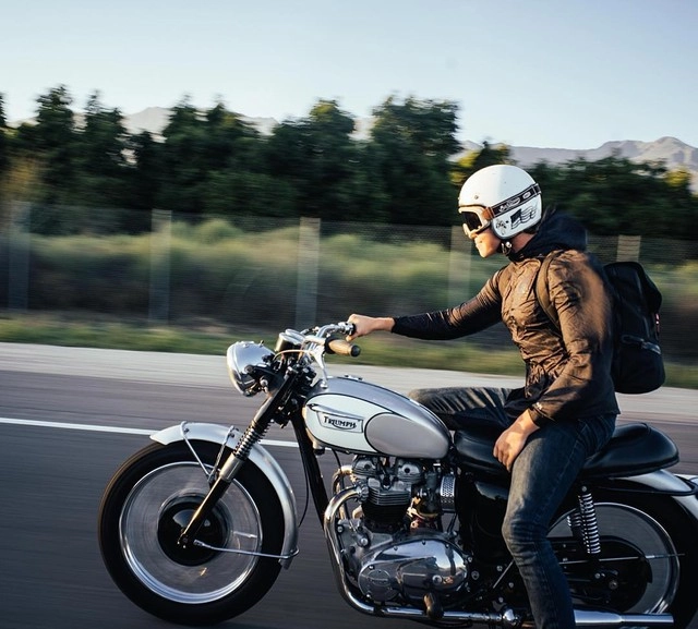 Mô tô và biker trong bộ ảnh chất lừ đầy phong cách trên instagram