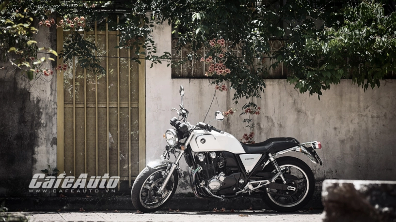 Honda cb1100 - niềm đam mê của những người yêu hoài cổ