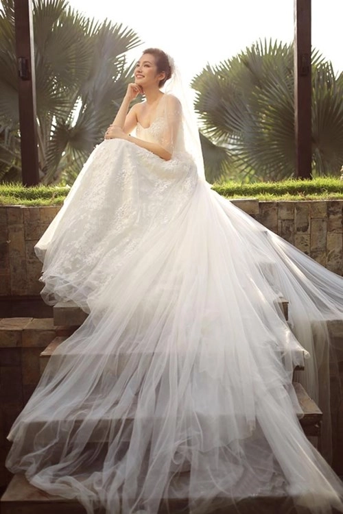 Những mẫu váy cưới đẹp đến ngạt thở khiến mọi cô gái phải ao ước