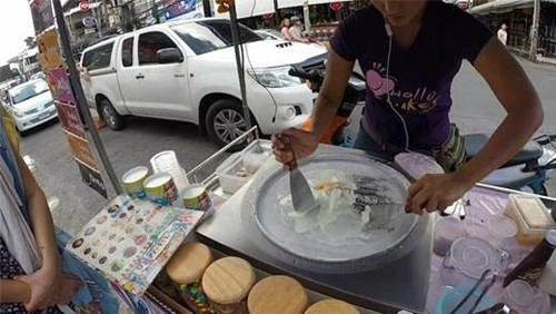 Báu vật của những người mê kem mang tên kem cuộn thái lan