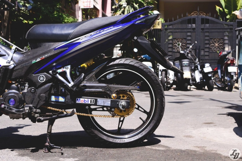 Bộ ảnh exciter 135 phiên bản carbon fiber tuyệt đẹp