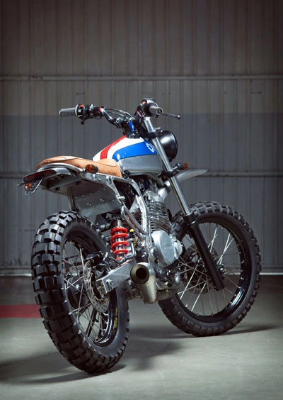 Lột xác honda nx650 dominator