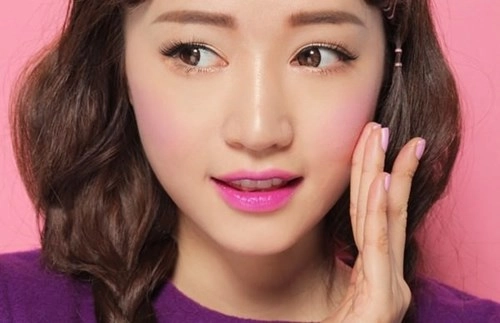 6 sai lầm con gái nên biết khi làm điệu với má hồng