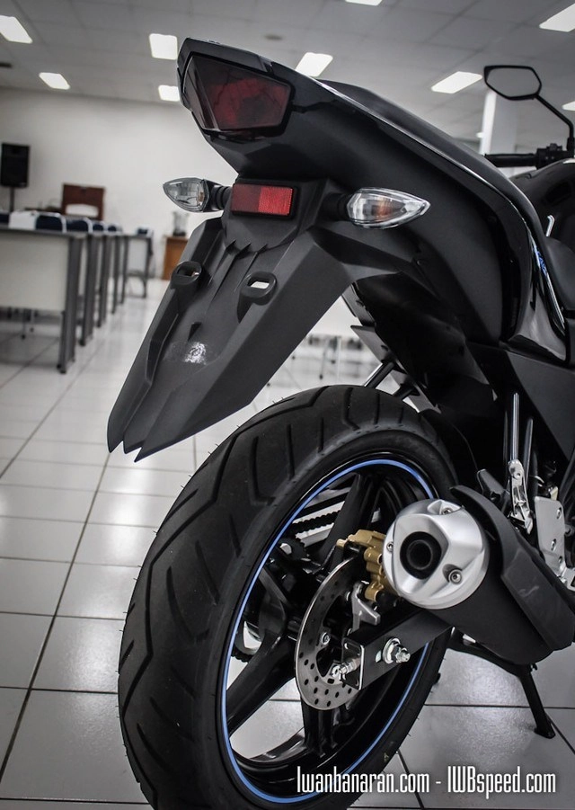 Hình ảnh chi tiết của yamaha fz150i thế hệ mới giá sốc