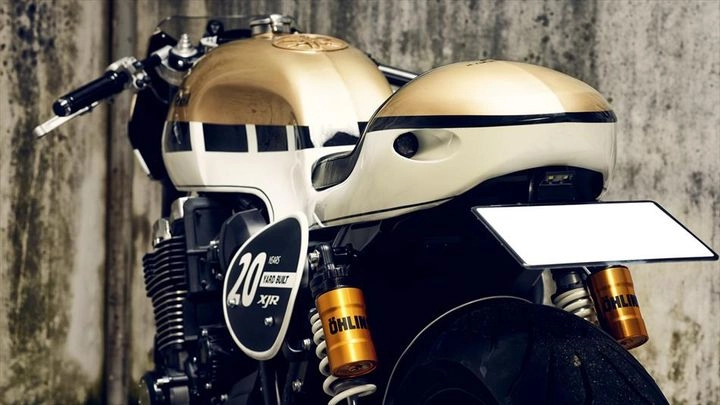 Hình ảnh cực chất của yamaha xjr1300 hầm hố với phong cách cafe racer