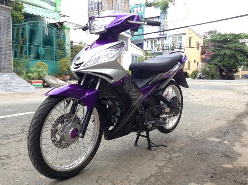 Phiên bản spark 135i tím của yamaha exciter 