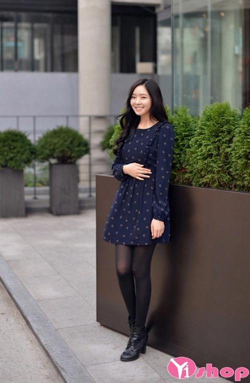 Mẫu váy đầm liền thân dáng xòe đẹp cho nàng công sở thanh lịch