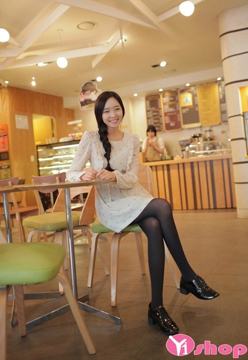 Mẫu váy đầm liền thân dáng xòe đẹp cho nàng công sở thanh lịch