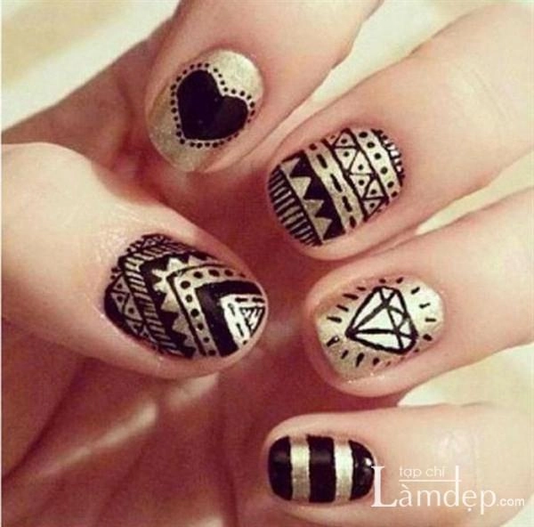 19 mẫu móng tay nail đẹp họa tiết ngẫu hứng ấn tượng cho nàng dạo phố tự tin