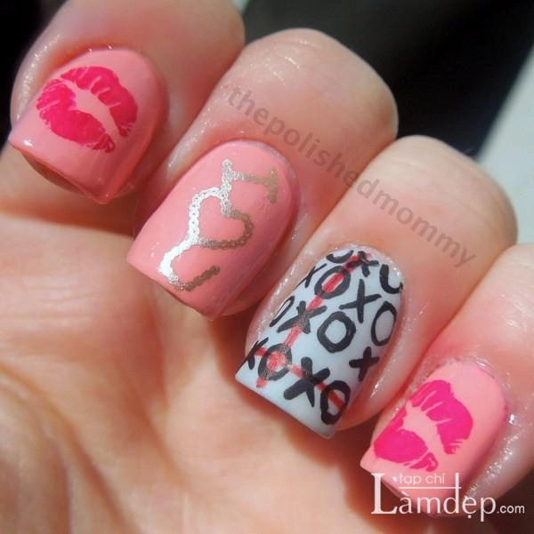 19 mẫu móng tay nail đẹp họa tiết ngẫu hứng ấn tượng cho nàng dạo phố tự tin