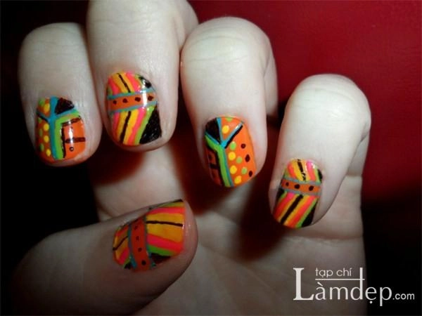 19 mẫu móng tay nail đẹp họa tiết ngẫu hứng ấn tượng cho nàng dạo phố tự tin