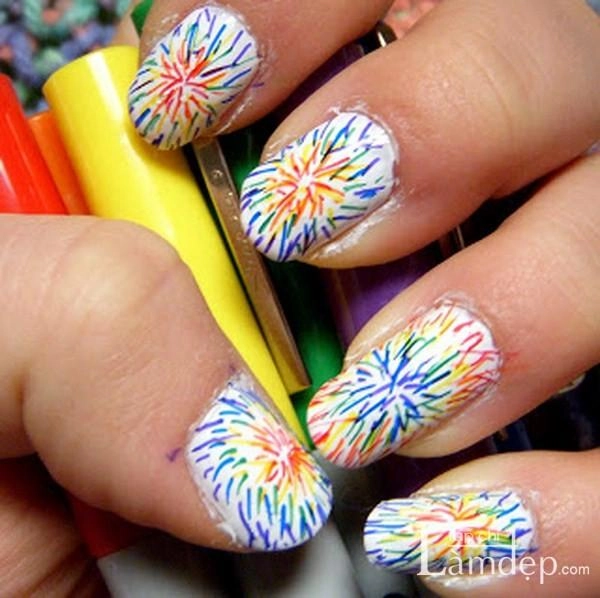 19 mẫu móng tay nail đẹp họa tiết ngẫu hứng ấn tượng cho nàng dạo phố tự tin