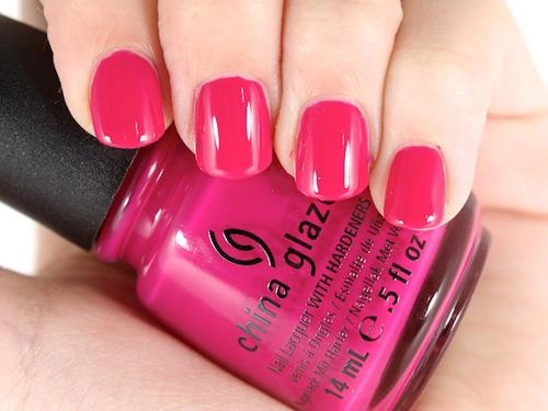 6 màu nail móng tay cho cô nàng quyến rũ tỏa sáng mạnh mẽ