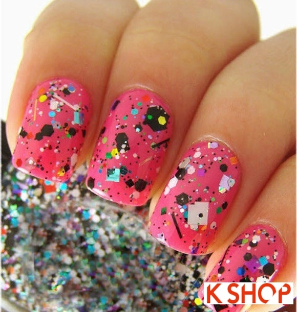 Các mẫu nail móng tay kim tuyến cho cô nàng sang trọng ấn tượng độc đáo