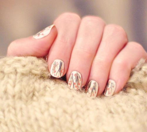 Cách vẽ móng tay nail hoa cho nàng nổi bật điệu đà xuống phố tự tin