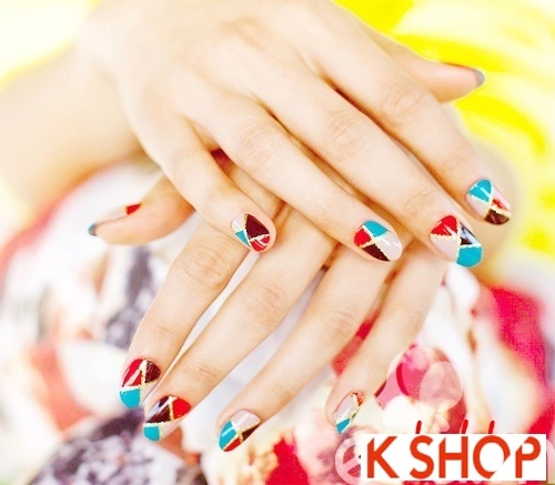 Cách vẽ móng tay nail kẻ đẹp dễ thực hiện tại nhà cho bạn gái