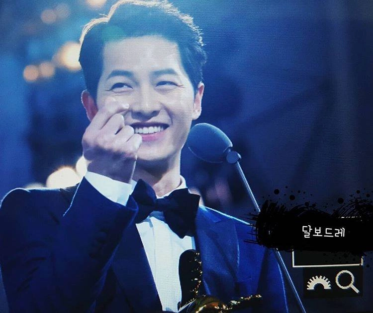 Kiểu tóc nam hàn quốc của song joong ki hút hồn phái nữ