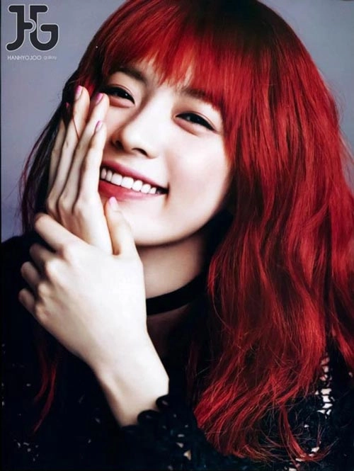 Màu tóc nhuộm nâu đỏ cực đẹp sao kpop hàn quốc độc đáo