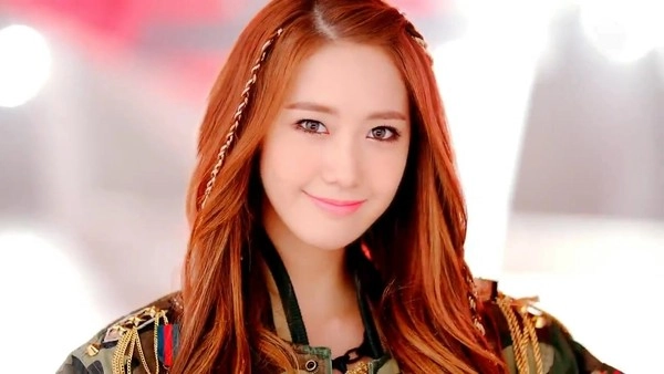 Màu tóc nhuộm vàng của yoona làm netizen sung sướng