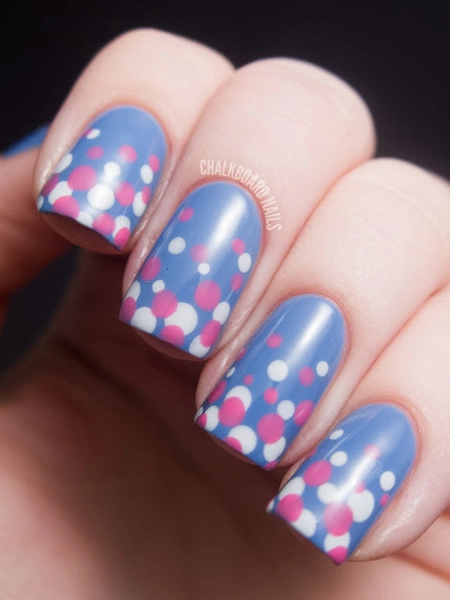 Móng tay nail chấm bi đẹp dễ thương trào lưu mới của tuổi teen