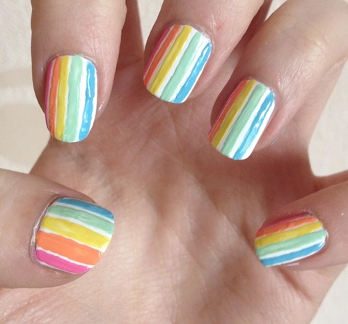 Những kiểu sơn móng tay nail kẻ đẹp bắt mắt điệu đà