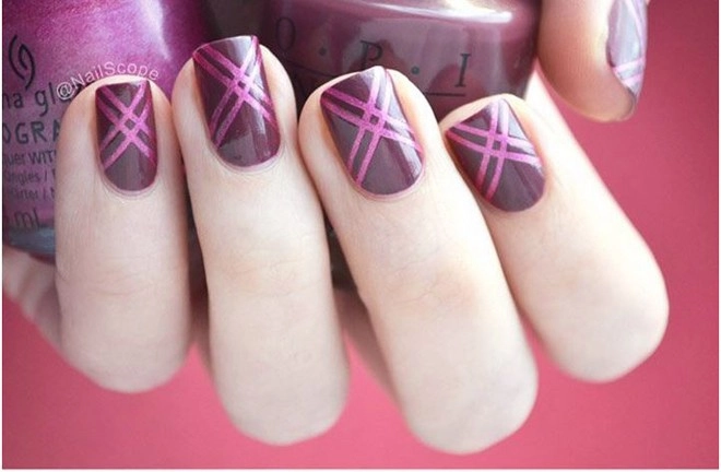 Những kiểu sơn móng tay nail kẻ đẹp bắt mắt điệu đà