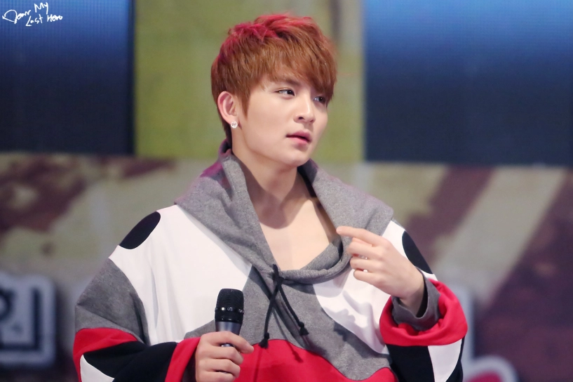Những kiểu tóc layer nam sao kpop hàn quốc