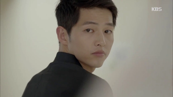 Những kiểu tóc nam đẹp của song joong ki trong hậu duệ mặt trời lịch lãm