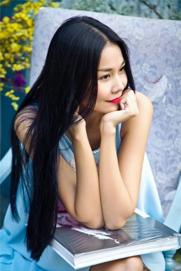 Những kiểu tóc nữ dài thẳng đẹp tự nhiên của các sao việt và kpop