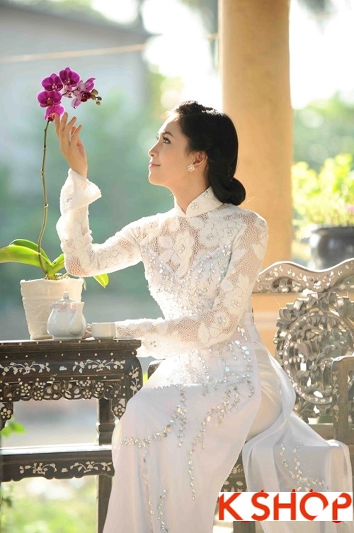 Những kiểu tóc phù hợp với bạn gái mặc áo dài duyên dáng cá tính