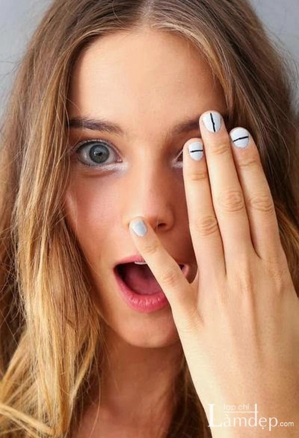 Những mẫu móng tay nail họa tiết hình học đẹp sành điệu
