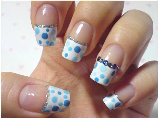 Những mẫu nail móng tay chấm bi đẹp dễ thương