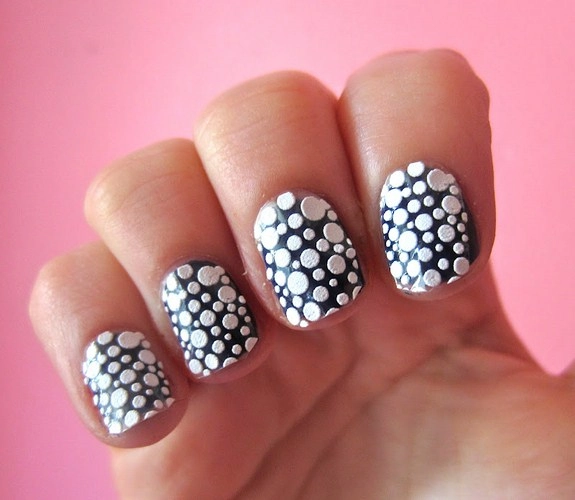 Những mẫu nail móng tay chấm bi đẹp dễ thương