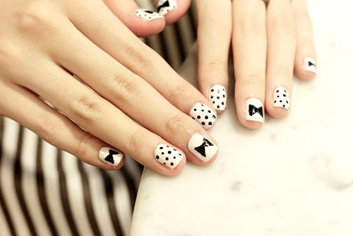Những mẫu nail móng tay chấm bi đẹp dễ thương
