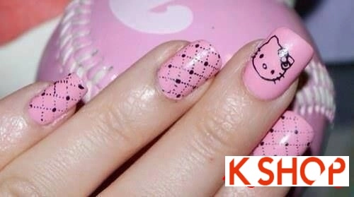 Những mẫu nail móng tay cho cô dâu lộng lẫy trong ngày cưới tự tin