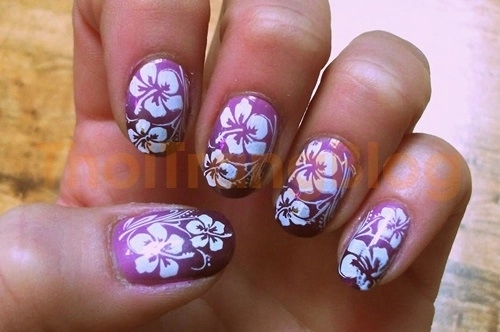 Những mẫu nail móng tay hoa văn đơn giản cuốn hút