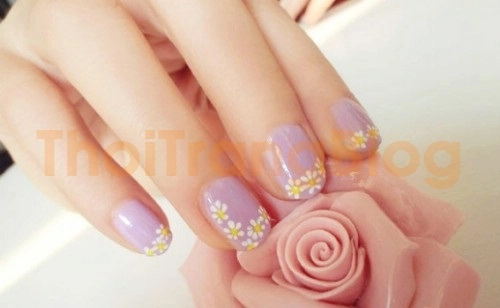 Những mẫu nail móng tay hoa văn đơn giản cuốn hút