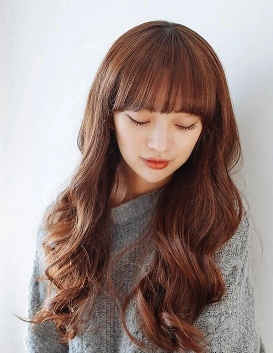 Tóc uốn xoăn đuôi nhẹ tuyệt sao kpop hàn quốc