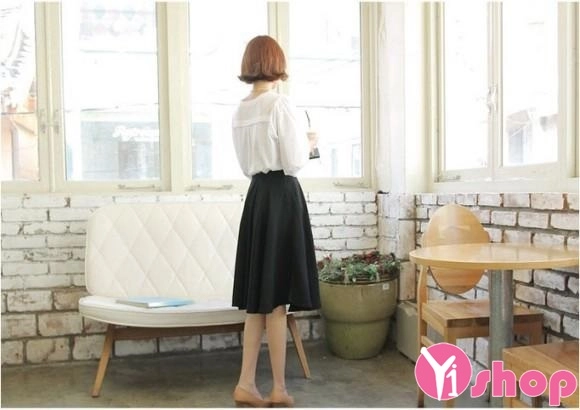 Chân váy đầm xòe màu đen đẹp cho nàng nấm lùn sành điệu