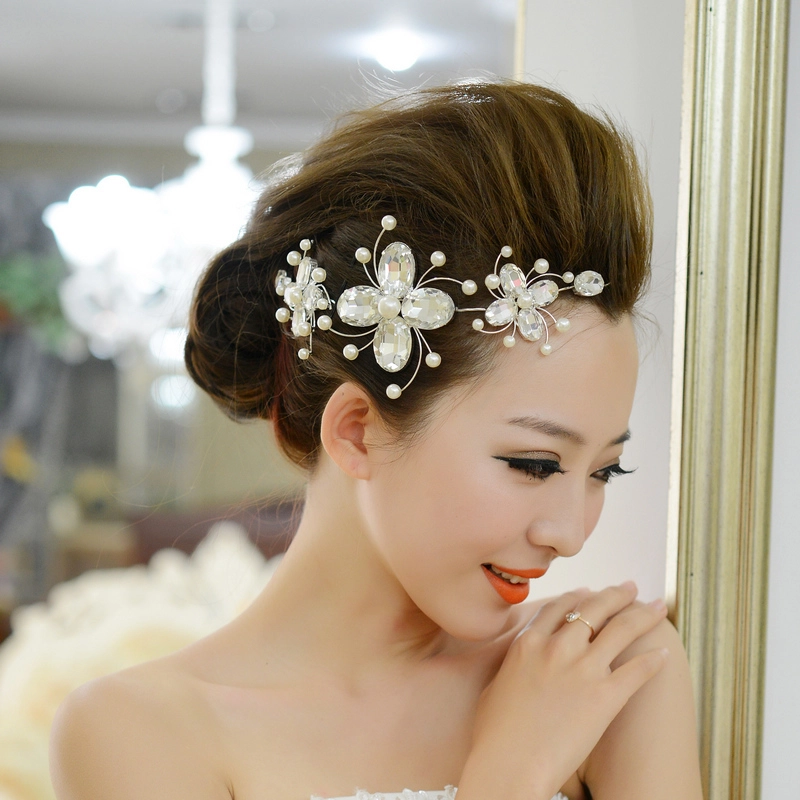 Những kiểu tóc cô dâu đơn giản cho mọi khuôn mặt