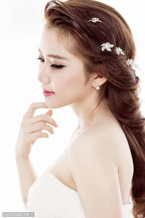 Những kiểu tóc cô dâu đơn giản cho mọi khuôn mặt