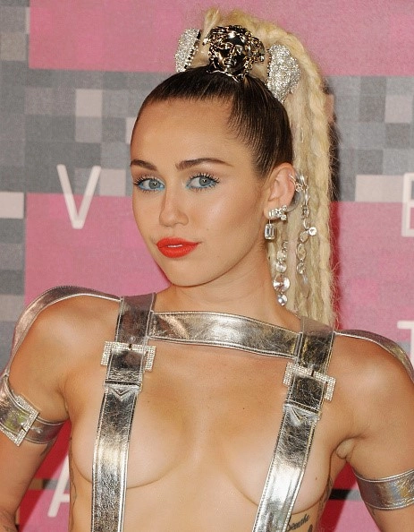 Những kiểu tóc đẹp của miley cyrus theo thời gian cá tính