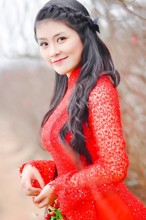 Những kiểu tóc tết đẹp mặc áo dài duyên dáng nhất