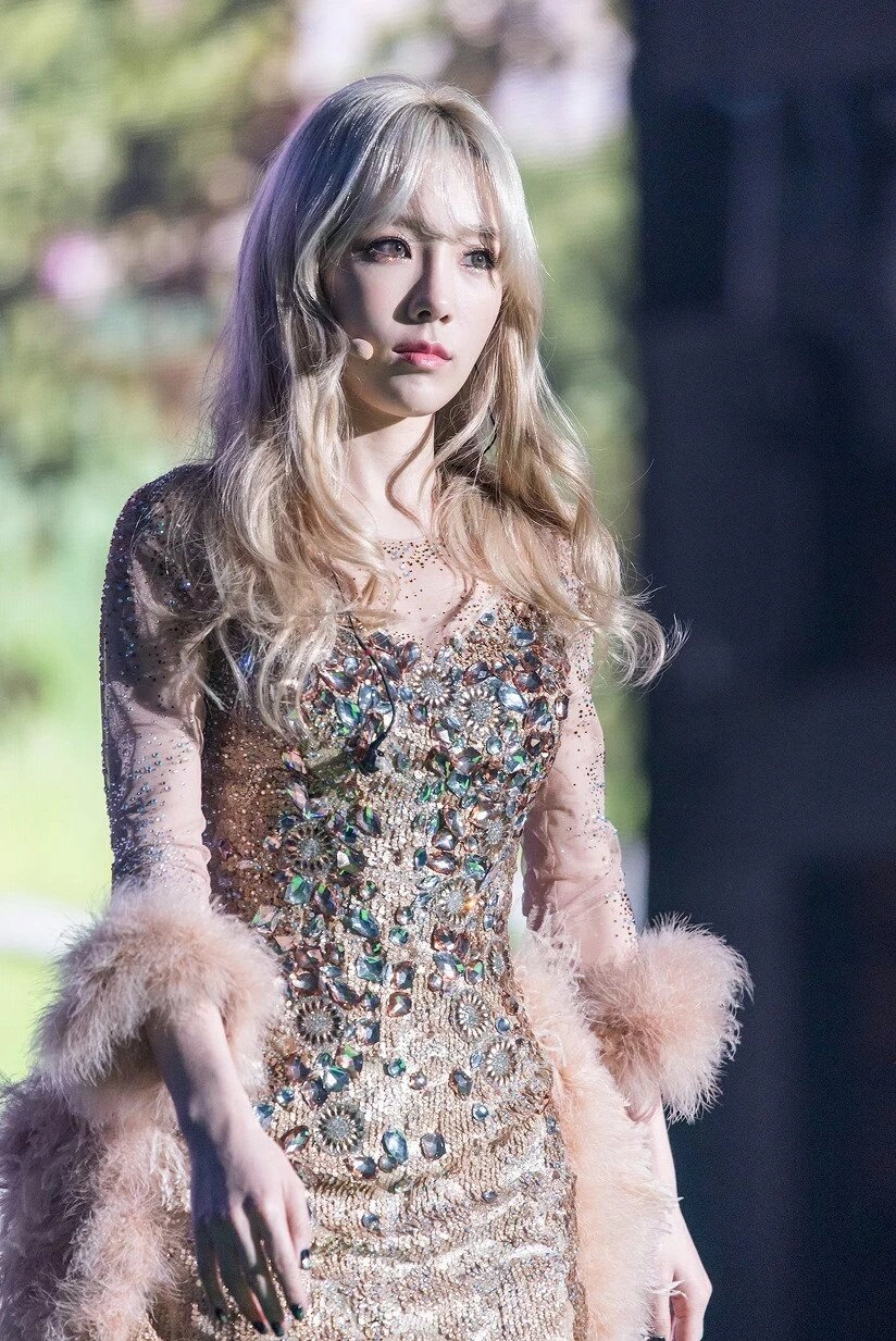 Những màu tóc nhuộm đẹp sáng da của taeyeon snsd cá tính