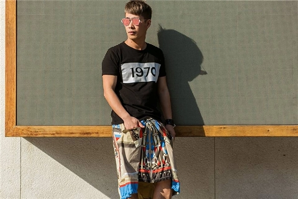 Street style chất miễn chê của giới trẻ sài thành mùa lễ hội cá tính