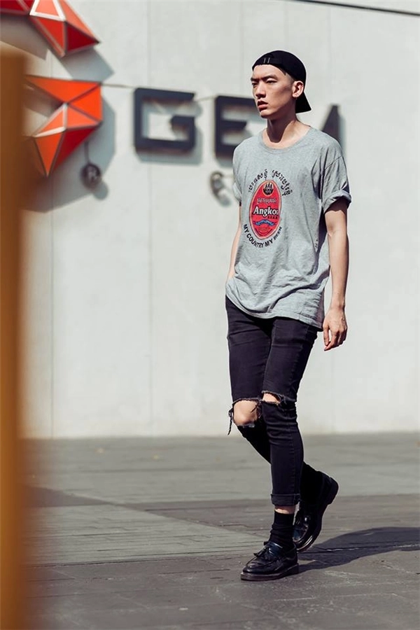 Street style chất miễn chê của giới trẻ sài thành mùa lễ hội cá tính