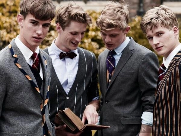 Chàng sẽ trẻ ra vài tuổi với phong cách preppy cá tính