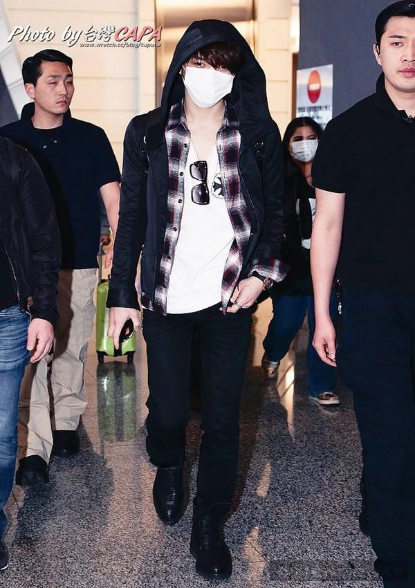 Phong cách thời trang sân bay đa phong cách của jae joong jyj